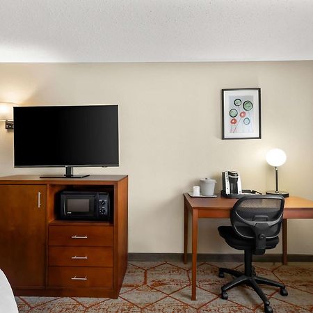 Best Western Fremont Angola I-80 90 Toll Road Exterior foto